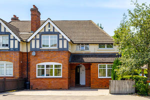Croydon Road